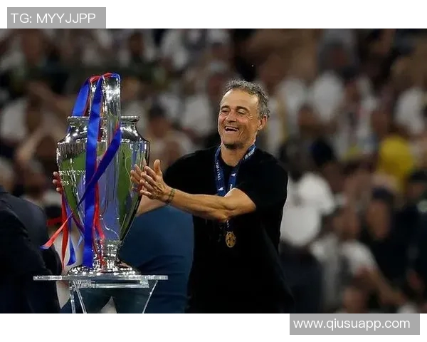 恩里克因伤病潮调整战术多名球员尝试伪九号位新角色 恩里克因伤病潮调整战术多名球员尝试伪九号位新角色