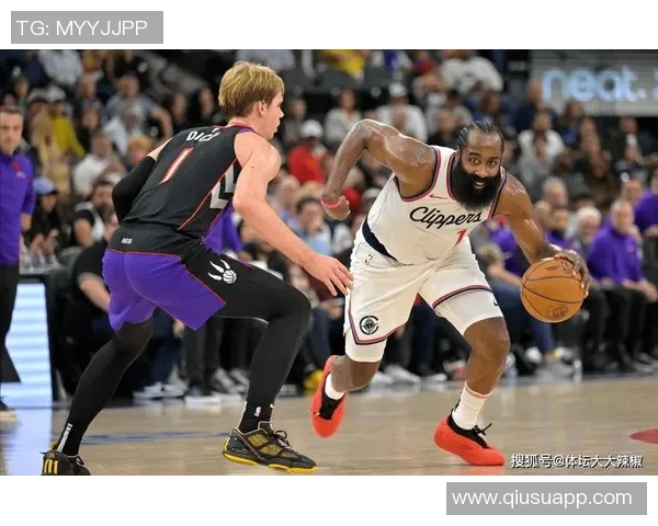 哈登四天三战展现超强表现快船战绩一胜两负引发关注