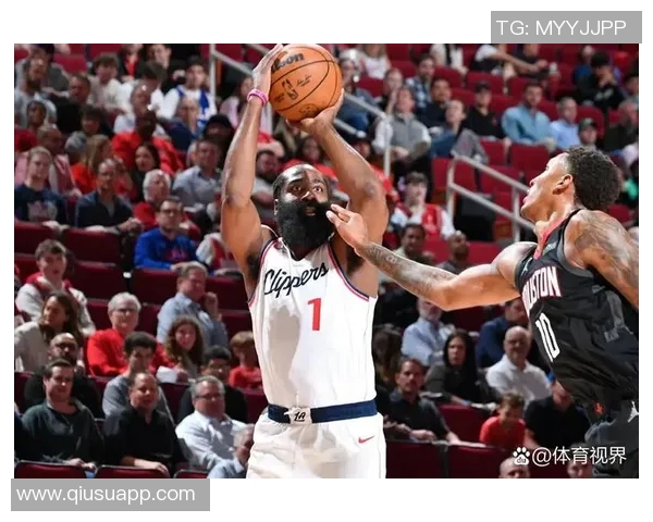 哈登主场揭幕战狂砍三十分七篮板七助攻感受无与伦比的激情与荣耀